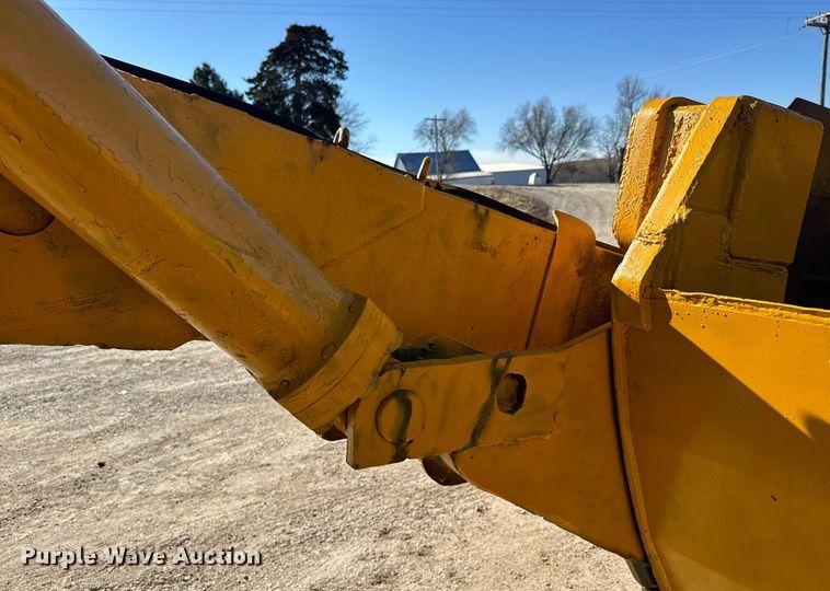 image for item NF9307 Allis Chalmers AC108 scraper