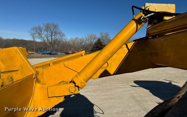 image for item NF9307 Allis Chalmers AC108 scraper