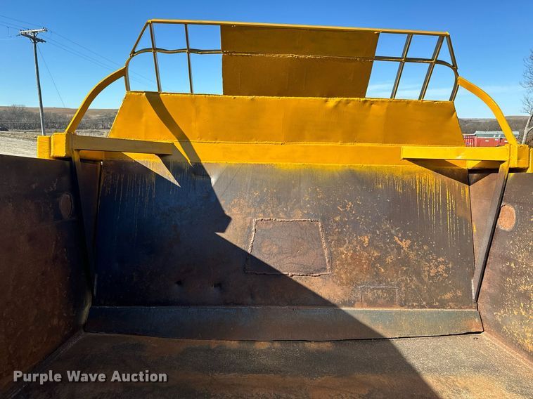 image for item NF9307 Allis Chalmers AC108 scraper