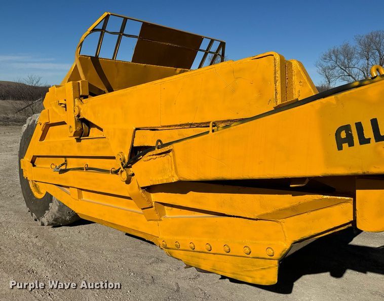image for item NF9307 Allis Chalmers AC108 scraper