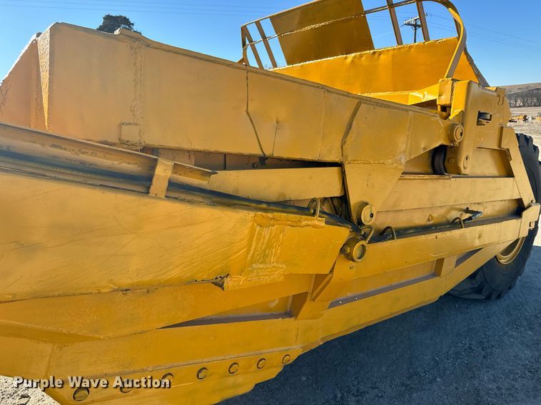 image for item NF9307 Allis Chalmers AC108 scraper