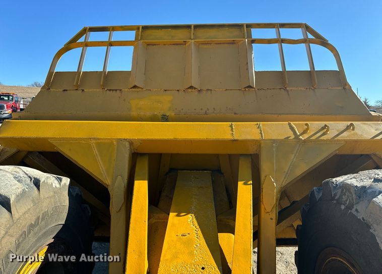 image for item NF9307 Allis Chalmers AC108 scraper