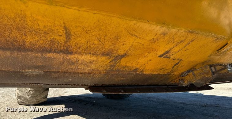 image for item NF9307 Allis Chalmers AC108 scraper