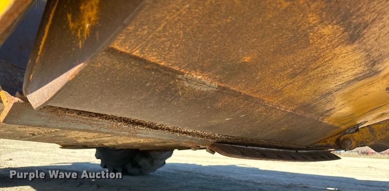 image for item NF9307 Allis Chalmers AC108 scraper