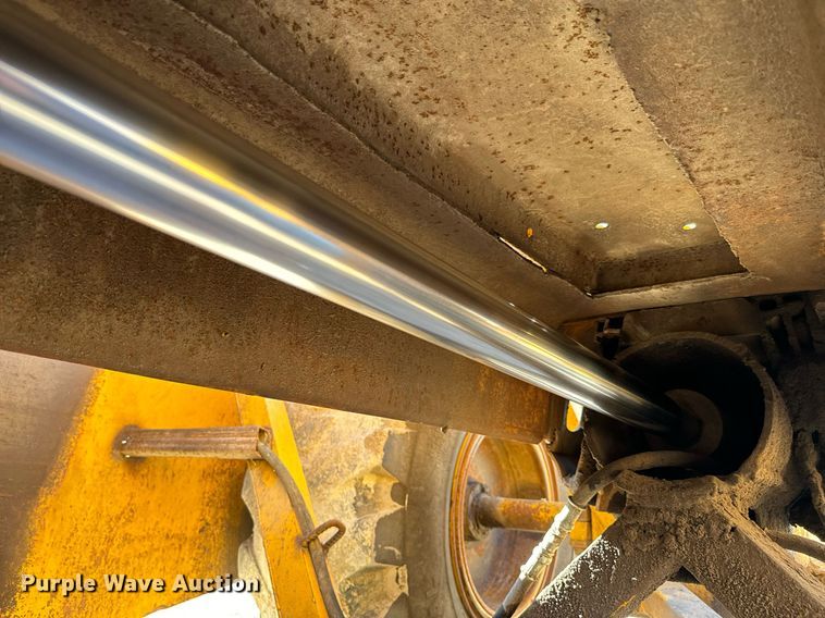 image for item NF9307 Allis Chalmers AC108 scraper