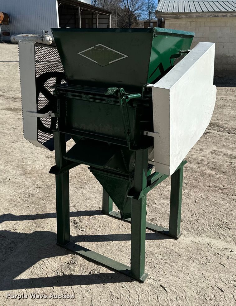 image for item NF9308 Henke roller mill