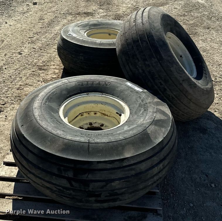 image for item NF9309 (3) 16.5-16.1SL implement tires