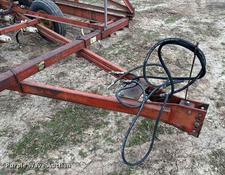 image for item NI9051 International field cultivator