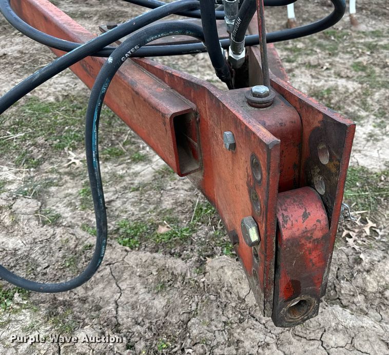 image for item NI9051 International field cultivator