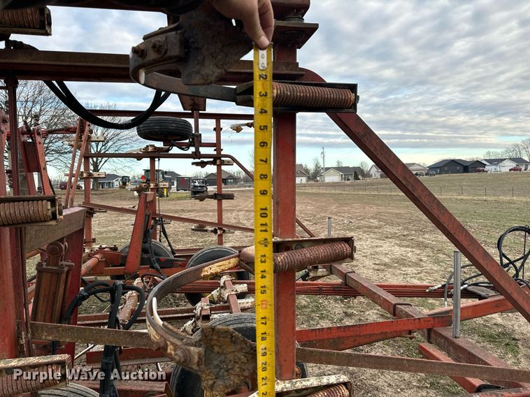 image for item NI9051 International field cultivator