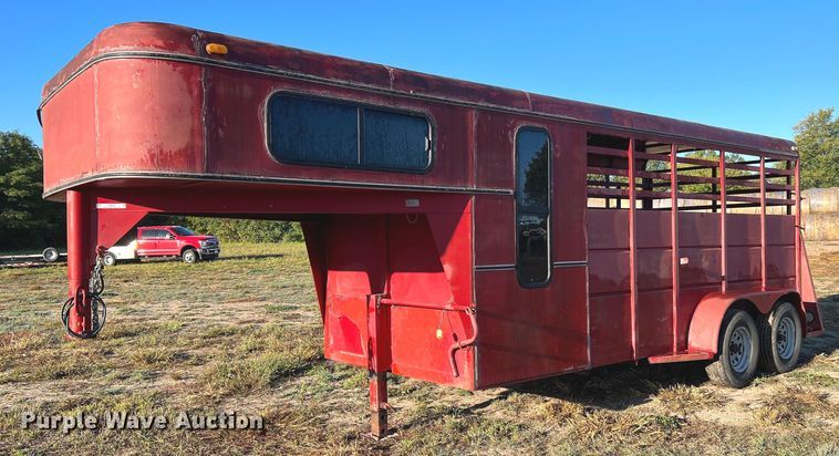 image for item NI9052 1999 Wilhite & Company livestock trailer