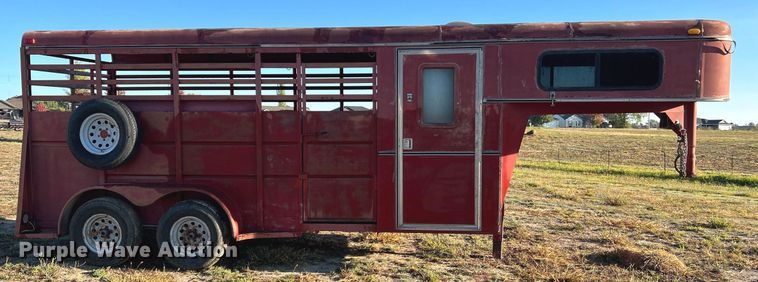 image for item NI9052 1999 Wilhite & Company livestock trailer