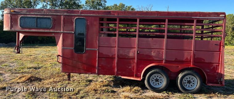 image for item NI9052 1999 Wilhite & Company livestock trailer