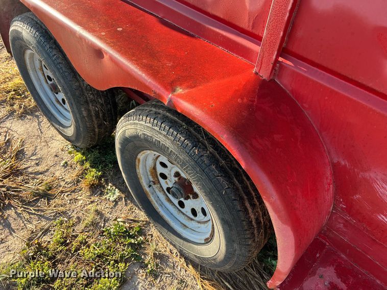 image for item NI9052 1999 Wilhite & Company livestock trailer