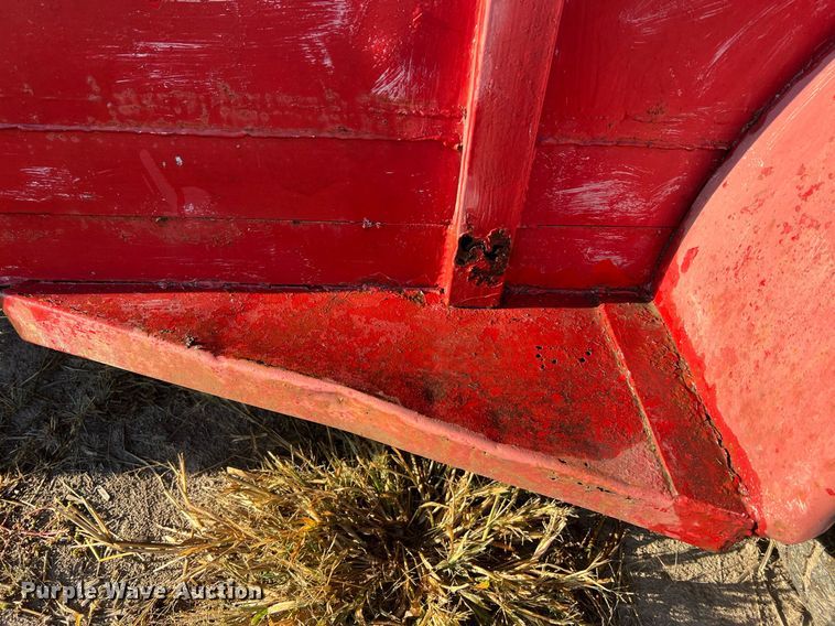 image for item NI9052 1999 Wilhite & Company livestock trailer