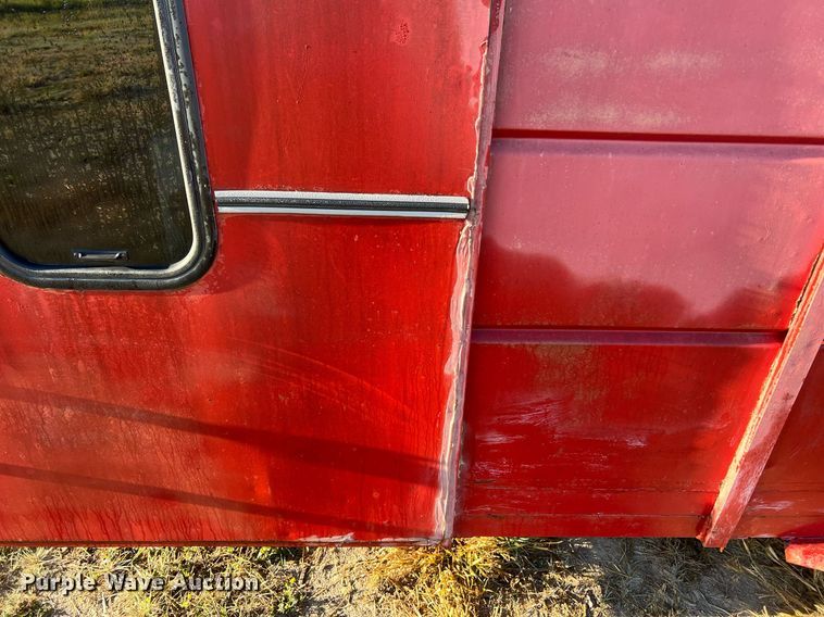 image for item NI9052 1999 Wilhite & Company livestock trailer