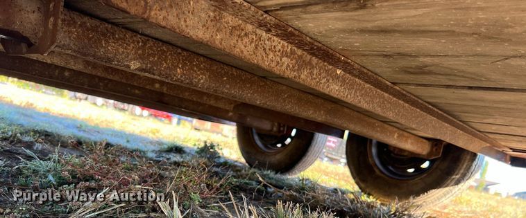 image for item NI9052 1999 Wilhite & Company livestock trailer