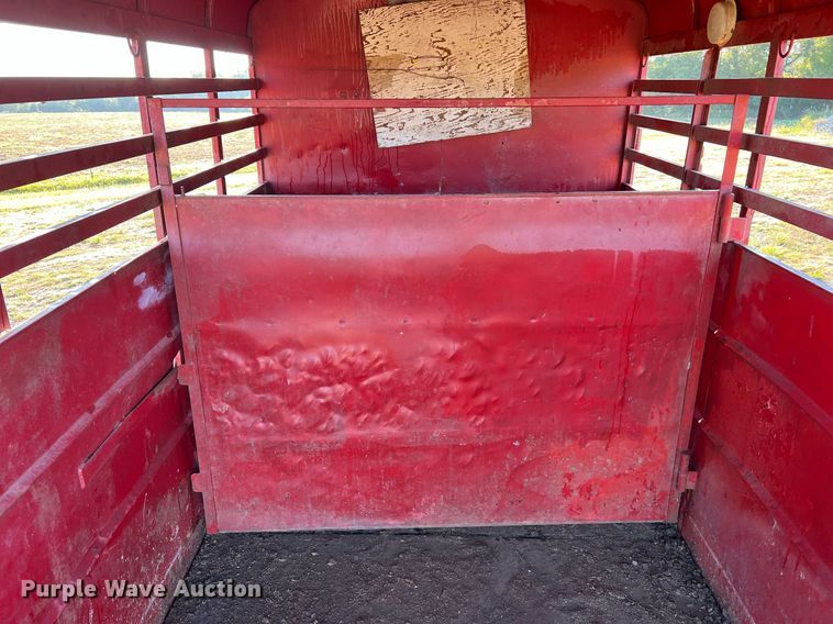 image for item NI9052 1999 Wilhite & Company livestock trailer