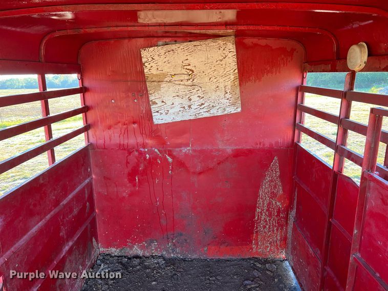 image for item NI9052 1999 Wilhite & Company livestock trailer