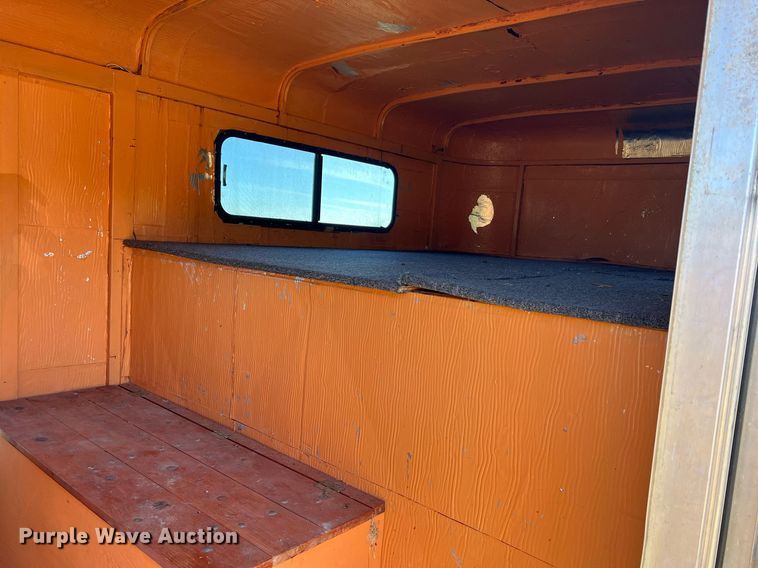 image for item NI9052 1999 Wilhite & Company livestock trailer