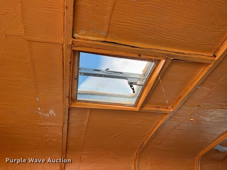 image for item NI9052 1999 Wilhite & Company livestock trailer