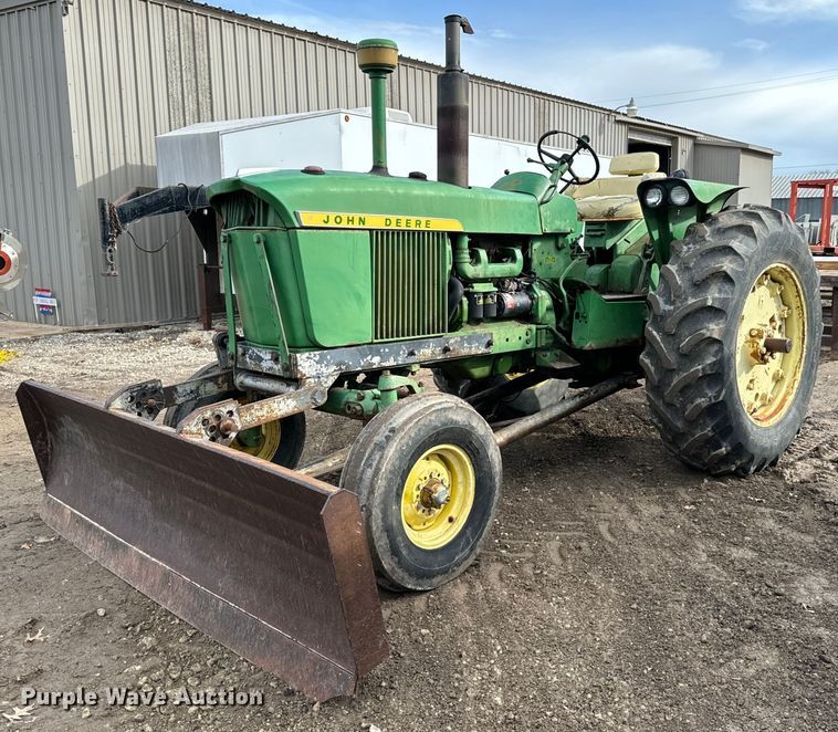 image for item NI9758 1966 John Deere 3020 tractor