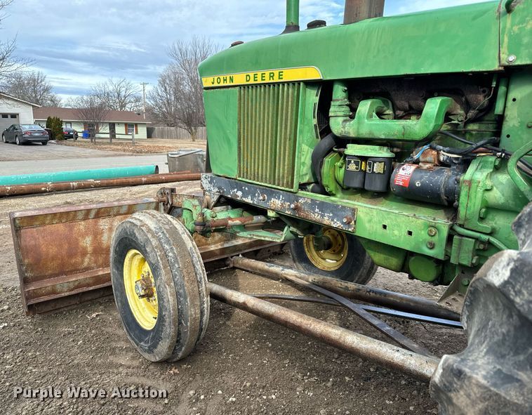 image for item NI9758 1966 John Deere 3020 tractor