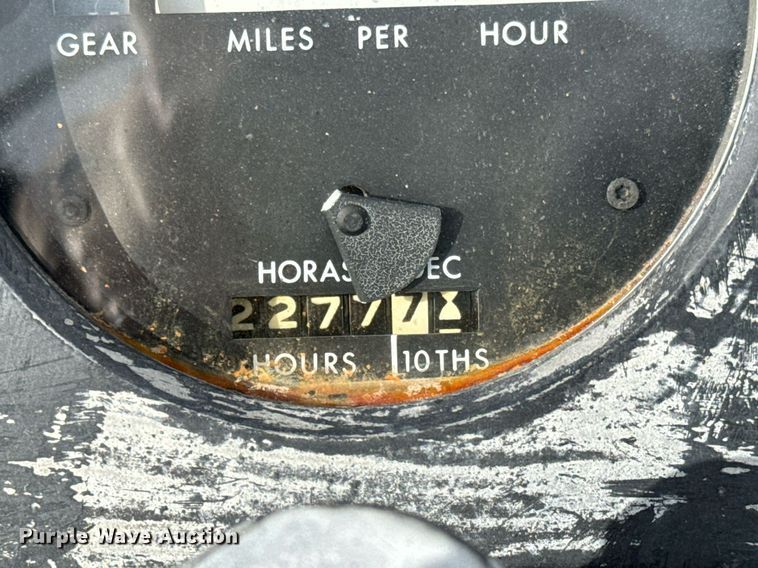 image for item NI9758 1966 John Deere 3020 tractor