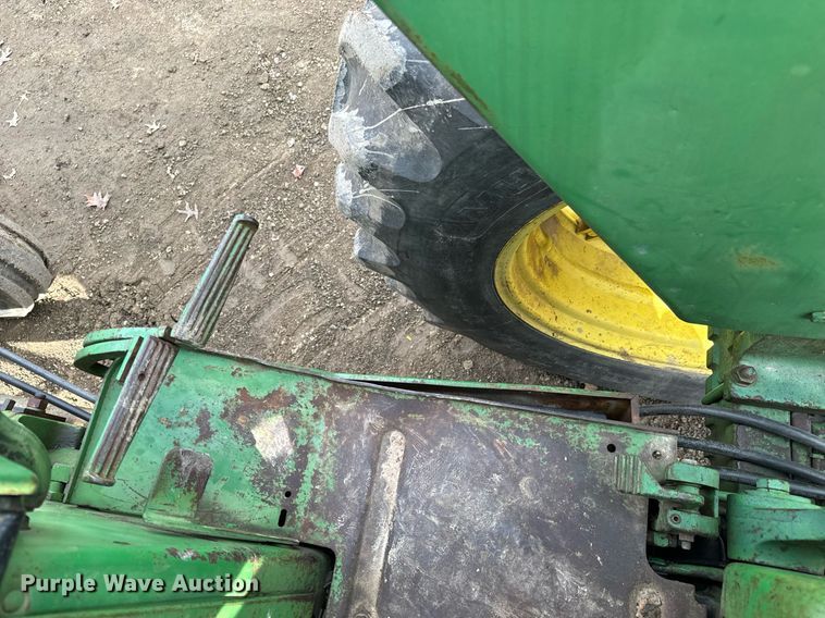 image for item NI9758 1966 John Deere 3020 tractor