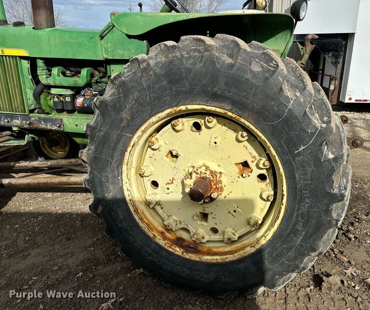 image for item NI9758 1966 John Deere 3020 tractor