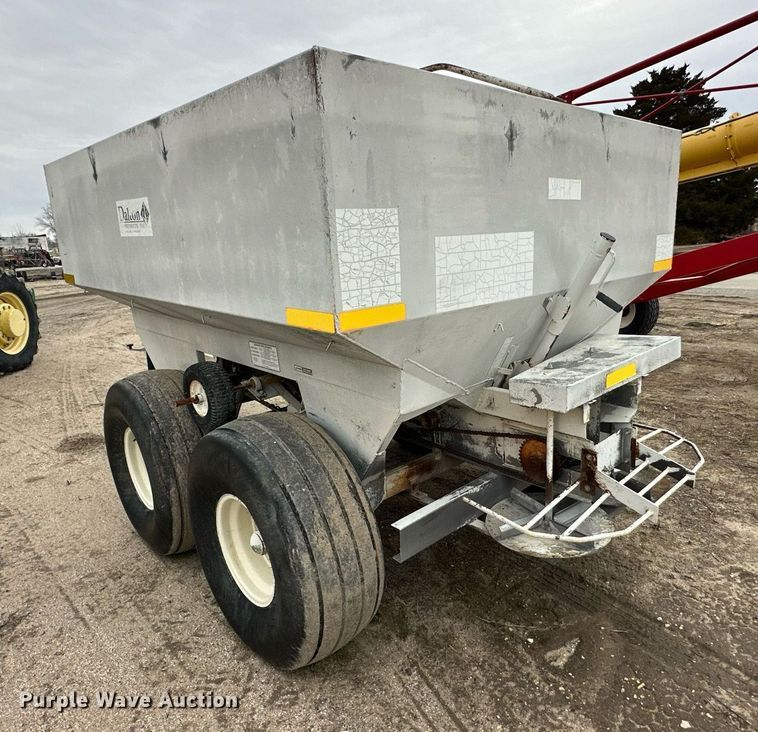 image for item NJ9285 Dalton 225 spreader