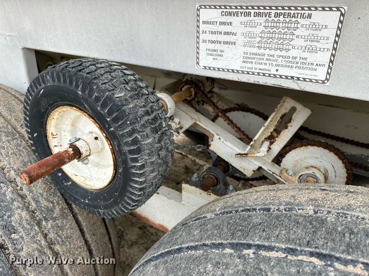 image for item NJ9285 Dalton 225 spreader