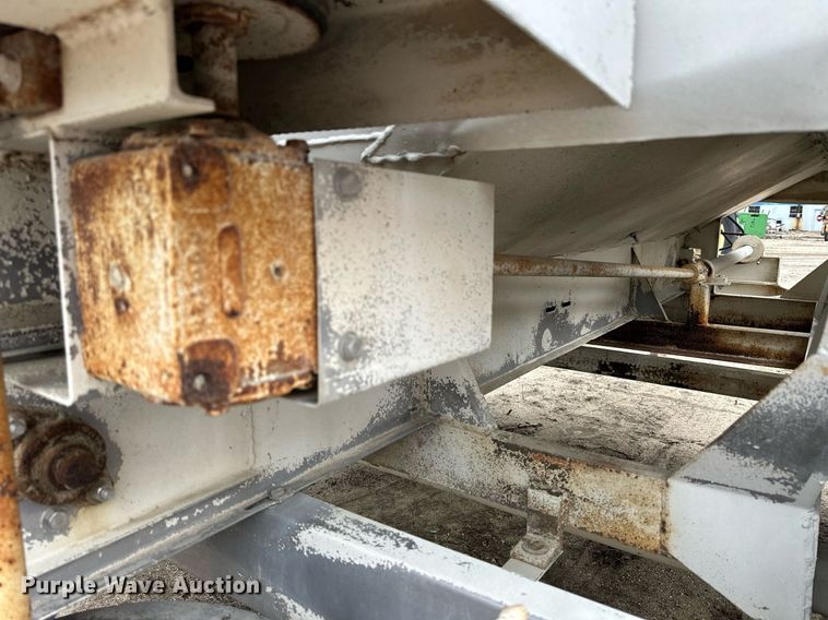 image for item NJ9285 Dalton 225 spreader