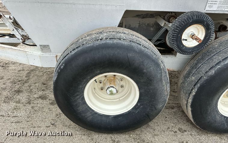 image for item NJ9285 Dalton 225 spreader