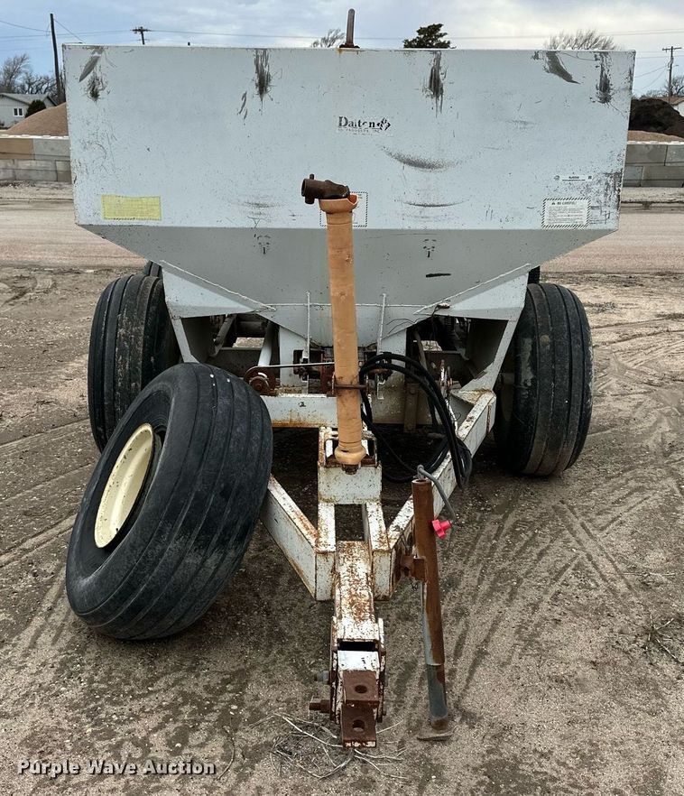 image for item NJ9286 Dalton 225 spreader