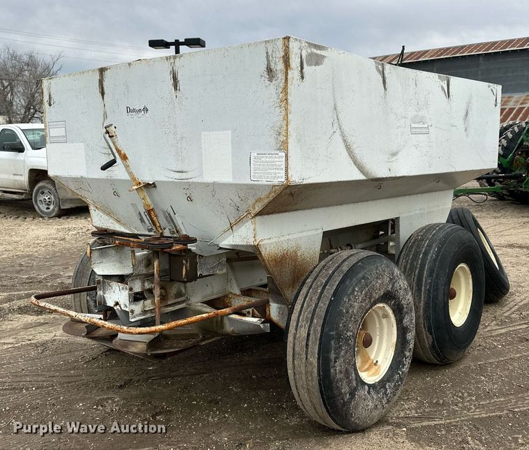 image for item NJ9286 Dalton 225 spreader