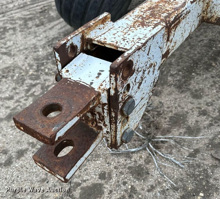 image for item NJ9286 Dalton 225 spreader