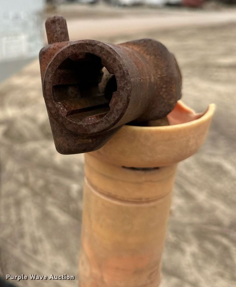 image for item NJ9286 Dalton 225 spreader