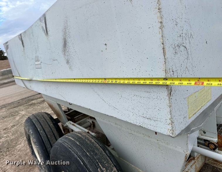 image for item NJ9286 Dalton 225 spreader