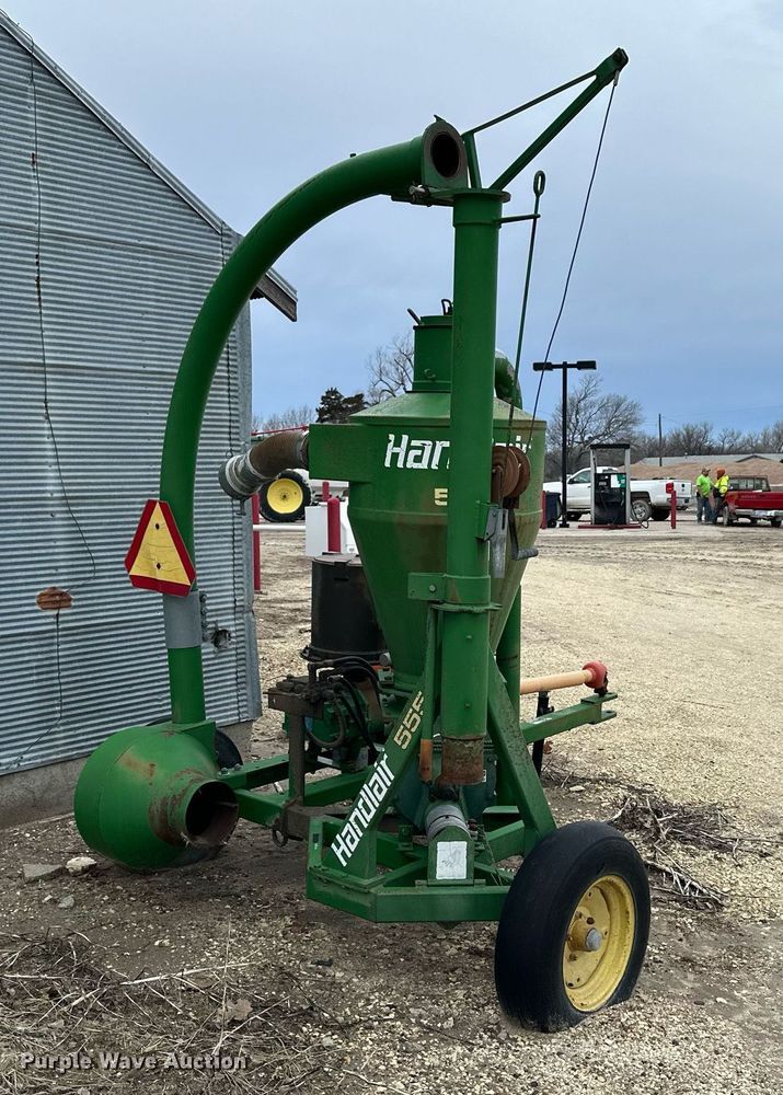 image for item NJ9287 Handlair 555 pneumatic grain conveyor