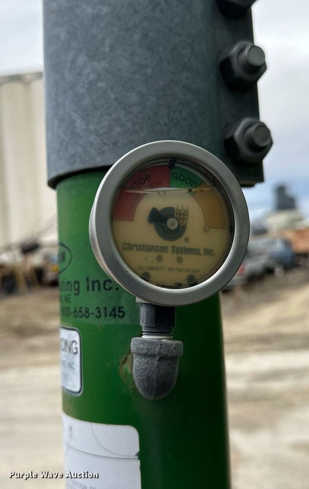 image for item NJ9287 Handlair 555 pneumatic grain conveyor