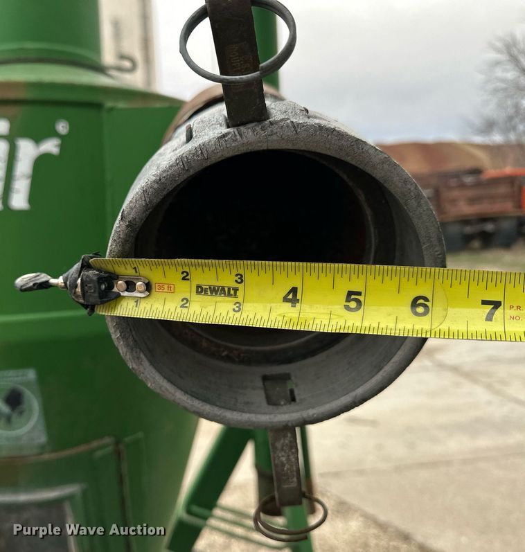 image for item NJ9287 Handlair 555 pneumatic grain conveyor