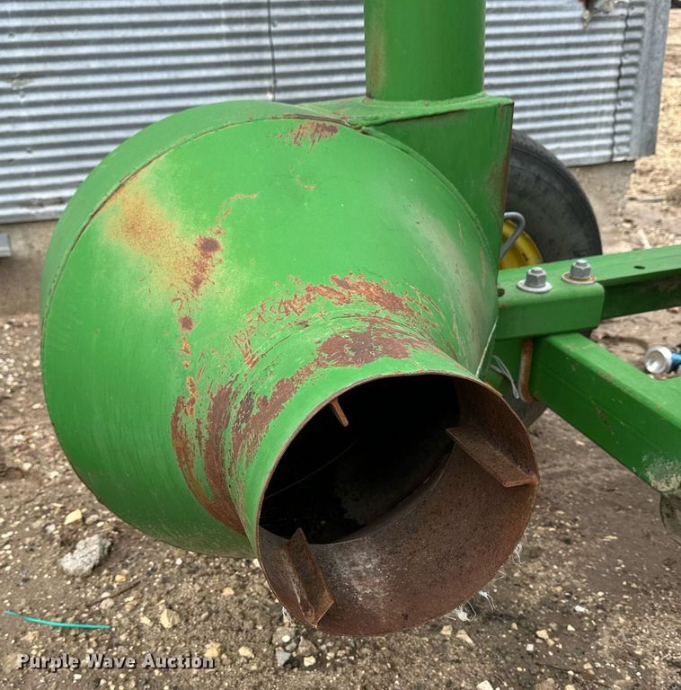 image for item NJ9287 Handlair 555 pneumatic grain conveyor