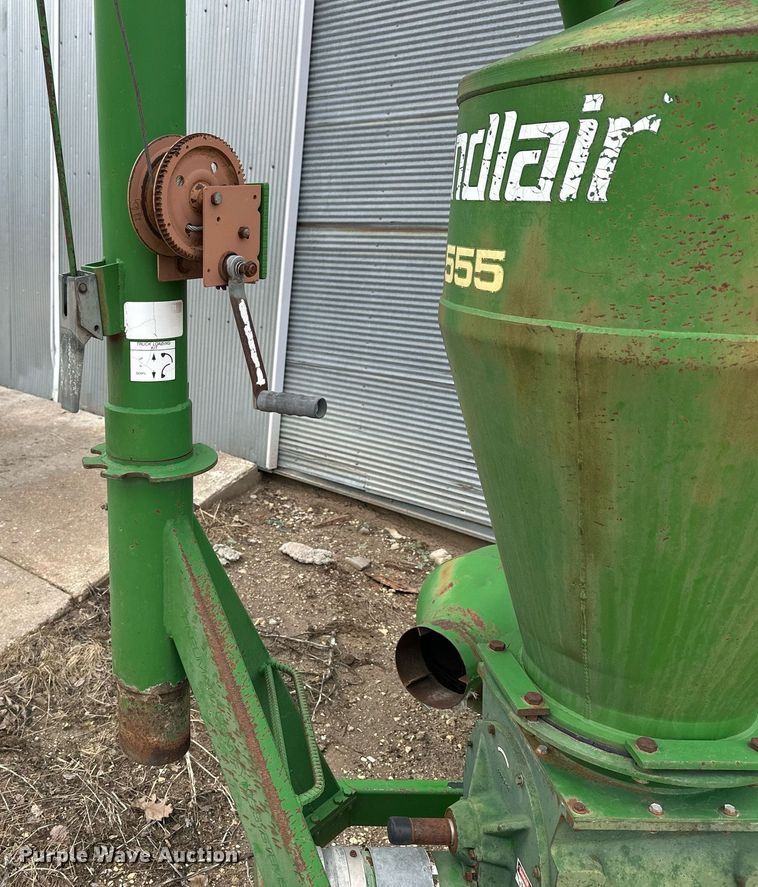 image for item NJ9287 Handlair 555 pneumatic grain conveyor