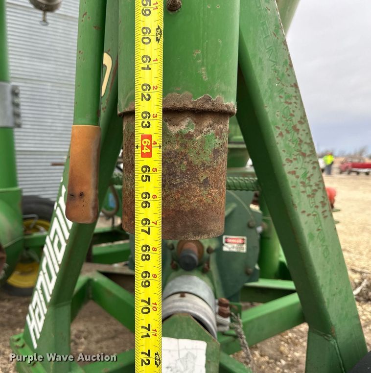 image for item NJ9287 Handlair 555 pneumatic grain conveyor