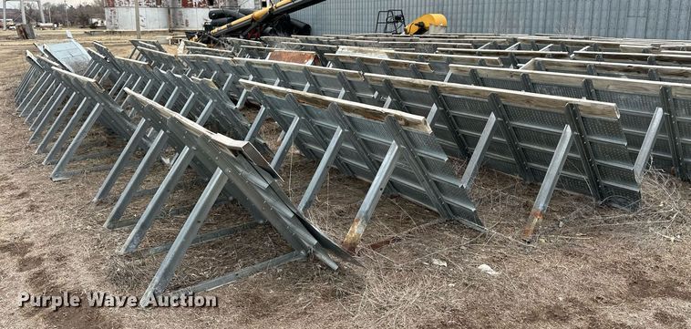 image for item NJ9290 Approximately 70 grain storage panels