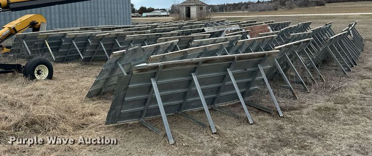 image for item NJ9290 Approximately 70 grain storage panels