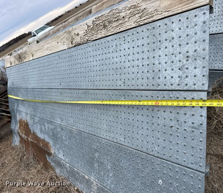 image for item NJ9290 Approximately 70 grain storage panels