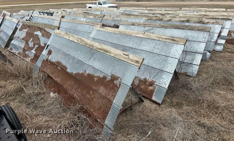 image for item NJ9290 Approximately 70 grain storage panels