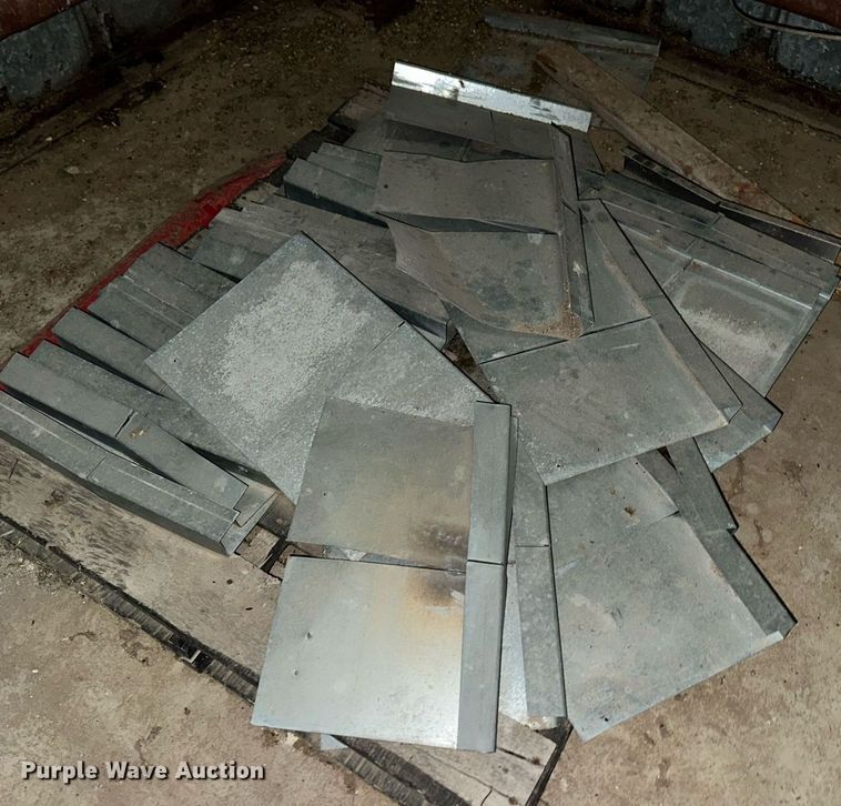 image for item NJ9290 Approximately 70 grain storage panels